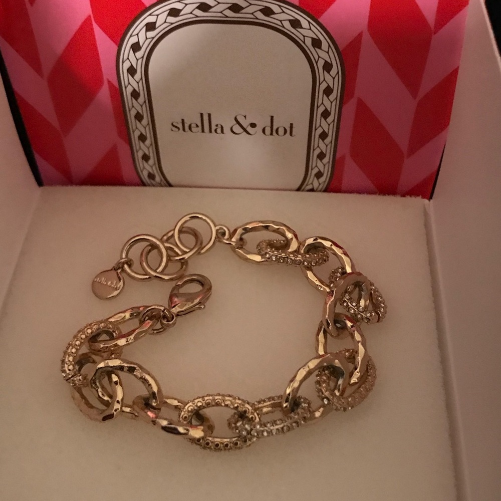 Stella and dot link bracelet gold